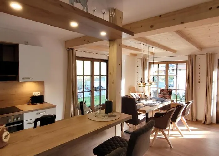 Hochalmbahnen Chalets Enzian, nahe Gondel, Hunde willkommen, 1-18 Ferienhaus