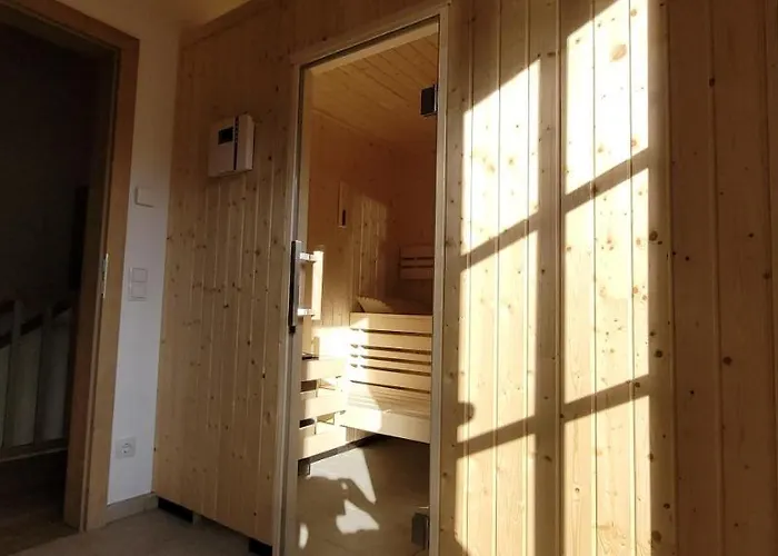 Hochalmbahnen Chalets Enzian, nahe Gondel, Hunde willkommen, 1-18 * Rauris